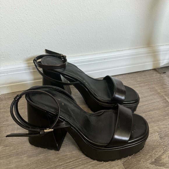 Zara Chunky Platform Sandals - Picture 7 of 7